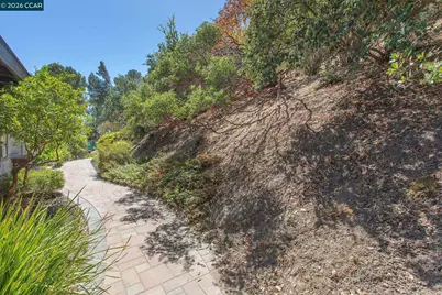 15 Loma Vista, Walnut Creek, CA 94597 - Photo 70