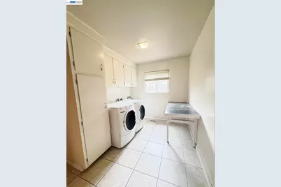 2465 Benjamin Holt Dr, Stockton, CA 95207 - Photo 8