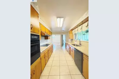 2465 Benjamin Holt Dr, Stockton, CA 95207 - Photo 6