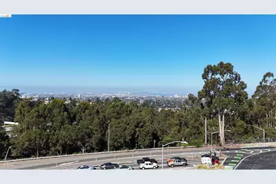 8 Hiller Dr., Oakland, CA 94618 - Photo 2