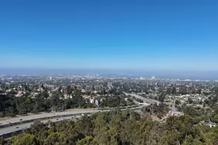 8 Hiller Dr, Oakland, CA 94618 - Photo 14