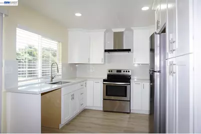 30888 Tidewater Dr, Union City, CA 94587 - Photo 16