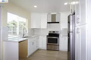 30888 Tidewater Dr, Union City, CA 94587 - Photo 16