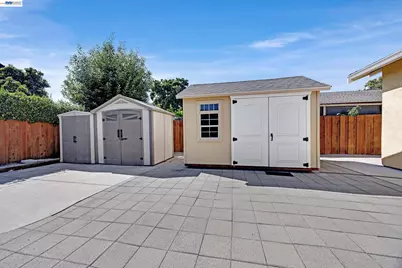 1203 H St, Union City, CA 94587 - Photo 12