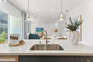 2005 Grand St, Alameda, CA 94501 - Photo 16
