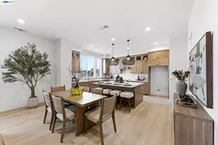 2009 Grand St, Alameda, CA 94501 - Photo 6