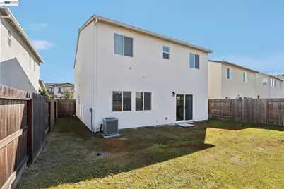 1449 Dorona Ln, Manteca, CA 95336 - Photo 32