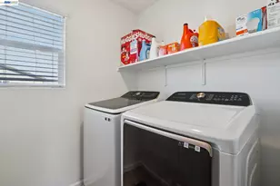 1449 Dorona Ln, Manteca, CA 95336 - Photo 28