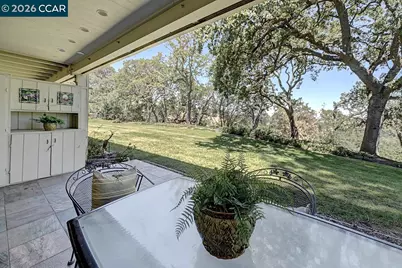 2724 Ptarmigan Dr #8, Walnut Creek, CA 94595 - Photo 16