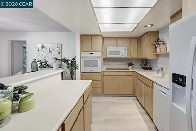 2724 Ptarmigan Dr #8, Walnut Creek, CA 94595 - Photo 12