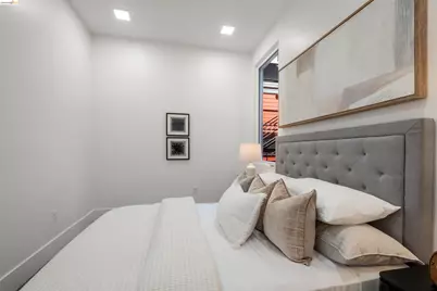 1545 32nd Street #101, Oakland, CA 94608 - Photo 12