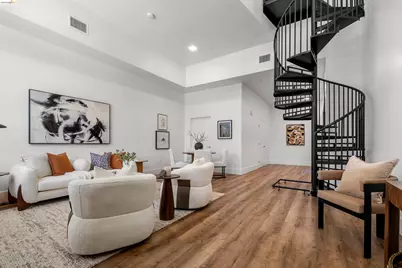1545 32nd Street #101, Oakland, CA 94608 - Photo 2