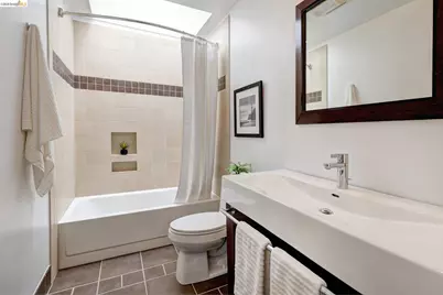 6930 Snake Rd, Oakland, CA 94611 - Photo 32