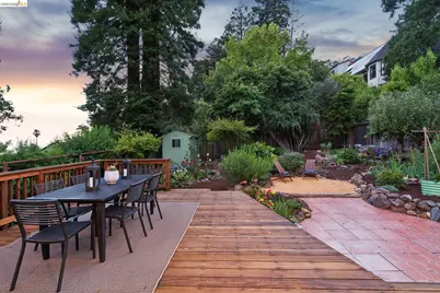 984 Regal Rd, Berkeley, CA 94708 - Photo 38