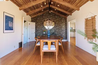 5960 Margarido Dr, Oakland, CA 94618 - Photo 10