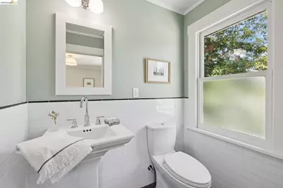 1061 Annerley Rd, Piedmont, CA 94610 - Photo 26