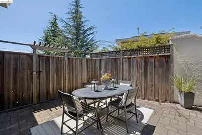 1061 Annerley Rd, Piedmont, CA 94610 - Photo 38