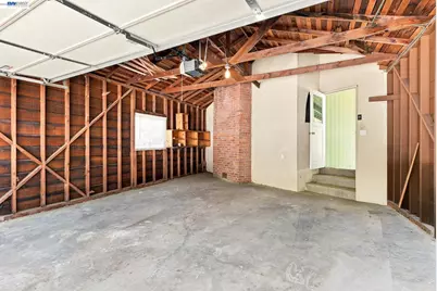 5760 Leona St, Oakland, CA 94605 - Photo 36