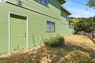 5760 Leona St, Oakland, CA 94605 - Photo 32