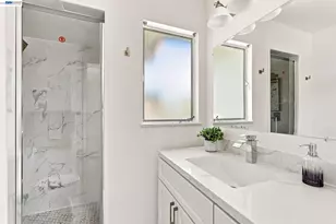 5760 Leona St, Oakland, CA 94605 - Photo 24
