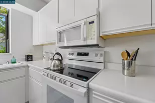 2592 Oak Rd, Walnut Creek, CA 94597 - Photo 26
