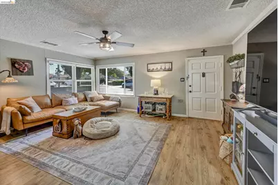 1411 C St, Antioch, CA 94509 - Photo 6