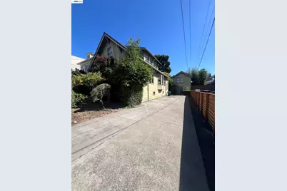 28-30 Yosemite Ave, Oakland, CA 94611 - Photo 4