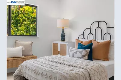 7966 Iglesia Dr, Dublin, CA 94568 - Photo 38