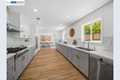 7966 Iglesia Dr, Dublin, CA 94568 - Photo 20