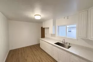 7430 Lockwood St, Oakland, CA 94621 - Photo 20