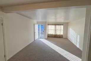 7430 Lockwood St, Oakland, CA 94621 - Photo 18