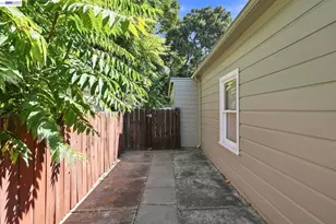 1834 Venice Dr, Concord, CA 94519 - Photo 4
