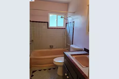 10840 Golf Links Rd, Oakland, CA 94605 - Photo 10