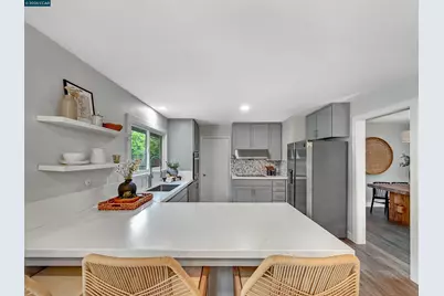 8 Cherry Hills Ct, Lafayette, CA 94549 - Photo 8