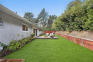 8 Cherryhills Ct, Lafayette, CA 94549 - Photo 24