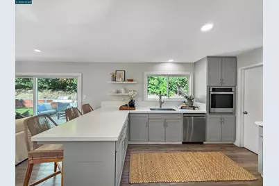 8 Cherry Hills Ct, Lafayette, CA 94549 - Photo 6