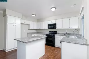 418 Stoneybrook Ln, Vacaville, CA 95687 - Photo 4