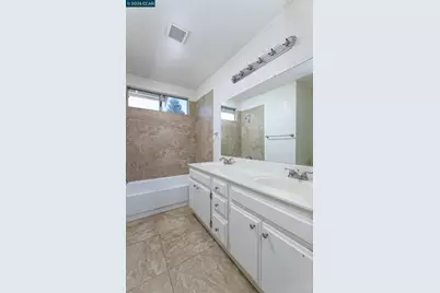 418 Stoneybrook Ln, Vacaville, CA 95687 - Photo 8
