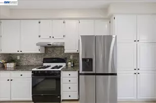 5579 Ridgewood Dr, Fremont, CA 94555 - Photo 24