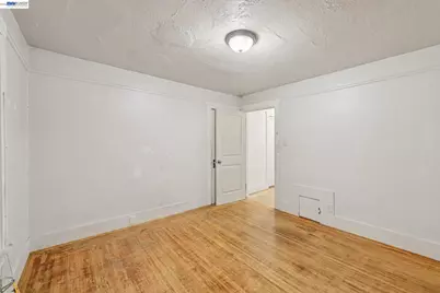 5826 Avenal, Oakland, CA 94605 - Photo 14