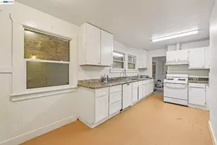 5826 Avenal, Oakland, CA 94605 - Photo 6