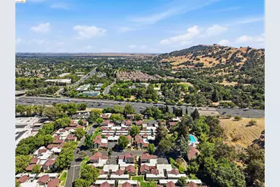 315 Creekview Ct, Vacaville, CA 95688 - Photo 38