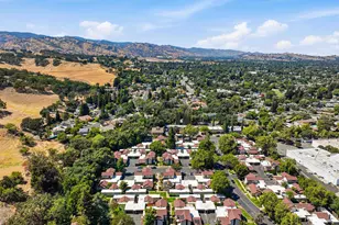 315 Creekview Ct, Vacaville, CA 95688 - Photo 40