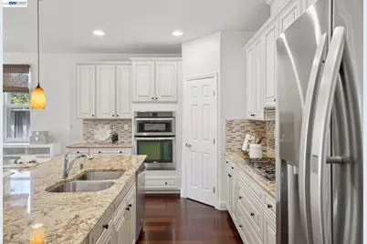 123 Benmore Dr, Hayward, CA 94542 - Photo 32