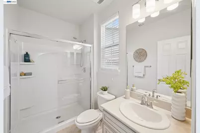 123 Benmore Dr, Hayward, CA 94542 - Photo 14