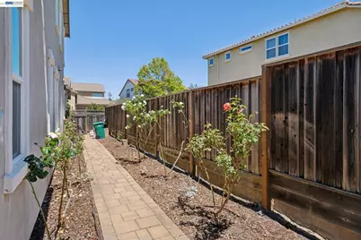 123 Benmore Dr, Hayward, CA 94542 - Photo 72
