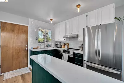 1758 Landana, Concord, CA 94519 - Photo 32