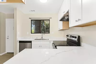 2150 Northwood Cir #G, Concord, CA 94520 - Photo 4