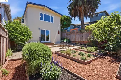 2317 Mira Vista Dr, El Cerrito, CA 94530 - Photo 32