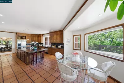 2426 Heritage Oaks Dr, Alamo, CA 94507 - Photo 14